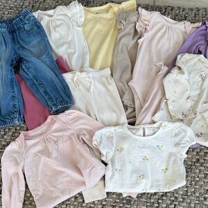 Girls Neutral Mix Clothing Bundle - Floral Tee & Ribbed Tops 12 PIECE BUNDLE 🌼 🩷